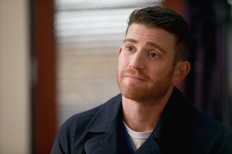 Bryan Greenberg - The Mindy Project - Is That All There Is? - Z filmu
