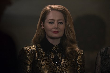 Miranda Otto - Chilling Adventures of Sabrina - Chapter Seven: Feast of Feasts - Photos