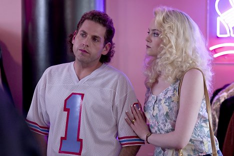 Jonah Hill, Emma Stone - Maniac - Furs by Sebastian - Kuvat elokuvasta