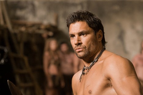 Manu Bennett - Spartakus - Vyrovnání - Z filmu