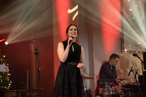 Anne Mattila - Joulun Tähdet 2018 - HelsinkiMission Kynttiläkonsertti - Kuvat elokuvasta
