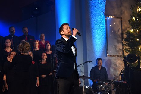 Waltteri Torikka - Joulun Tähdet 2018 - HelsinkiMission Kynttiläkonsertti - Filmfotos