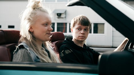 Aino Ojala, Samuli Hokkanen - Sekasin - Van film
