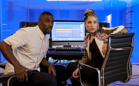 Idris Elba, Piper Perabo - Turn Up Charlie - Episode 5 - Filmfotos