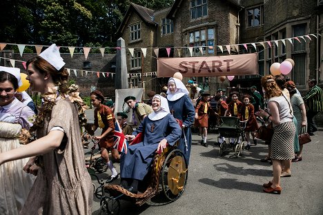 Judy Parfitt, Victoria Yeates - Call the Midwife - Episode 4 - Photos