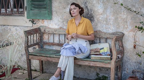 Keeley Hawes - The Durrells - Episode 6 - Photos