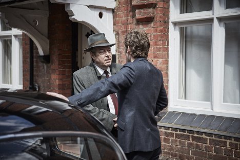 Roger Allam - Endeavour - Muza - Z filmu