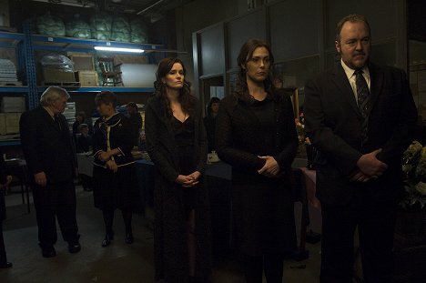 Jamie Anne Allman, Michelle Forbes, Brent Sexton - The Killing - What You Have Left - Photos