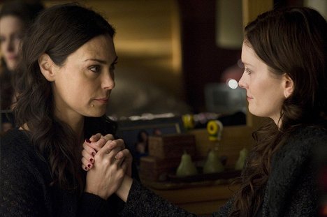 Michelle Forbes, Jamie Anne Allman - The Killing - What You Have Left - Photos
