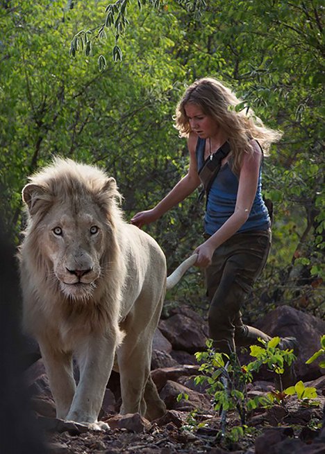 Daniah De Villiers - Mia y el león blanco - De la película