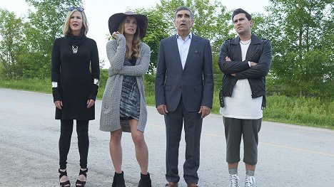 Catherine O'Hara, Annie Murphy, Eugene Levy, Dan Levy - Schitt's Creek - Don't Worry, It's His Sister - Photos