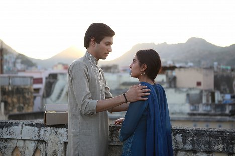 Rohit Saraf, Maria Mozhdah - El viaje de Nisha - De la película