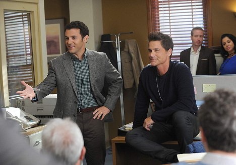 Fred Savage, Rob Lowe - The Grinder - A Hero Has Fallen - Photos