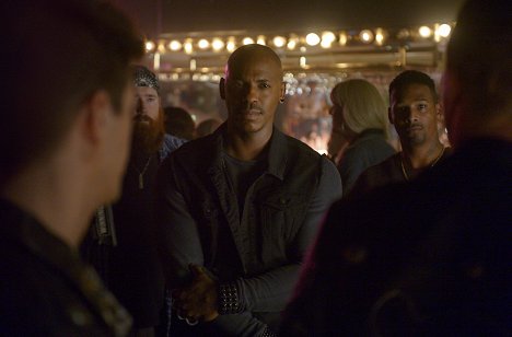 Mehcad Brooks - Supergirl - Elseworlds, Part 3 - Z filmu