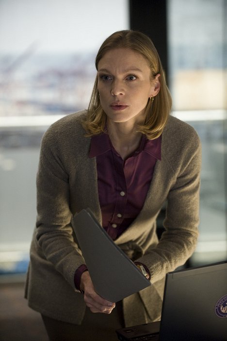 Kristin Lehman - The Killing - Stonewalled - Photos