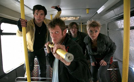 Andrew Lee Potts, Jason Flemyng, Hannah Spearritt - Primeval - Oh, Brother - Photos