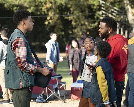 Marcus Scribner, Marsai Martin, Anthony Anderson - Black-ish - Wilds of Valley Glen - Do filme