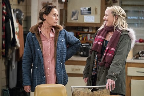 Laurie Metcalf, Alicia Goranson - The Conners - Don't Shoot the Piano Teacher - Photos