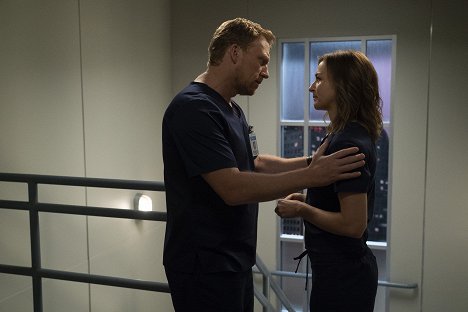 Kevin McKidd, Caterina Scorsone - Grey's Anatomy - Shelter From the Storm - Photos