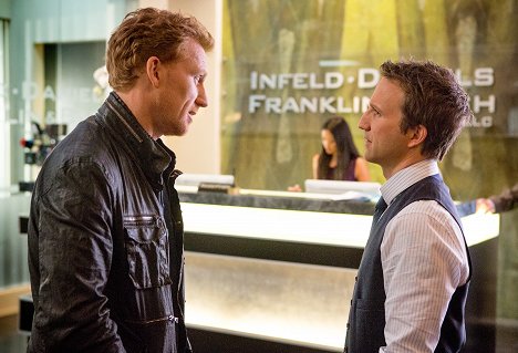 Kevin McKidd, Breckin Meyer - Franklin & Bash - Dance the Night Away - De la película