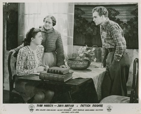 Maj-Britt Rönningberg, Emmy Albiin, Gösta Kjellertz - Fattiga riddare - Lobby Cards