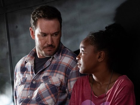 Mark-Paul Gosselaar, Saniyya Sidney - The Passage - That Never Should Have Happened to You - Photos
