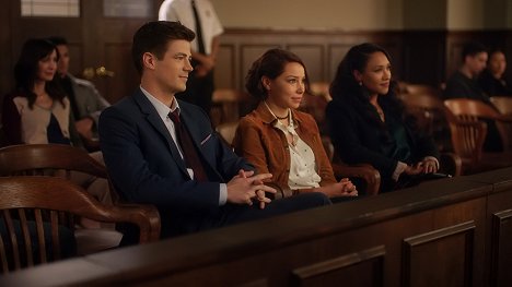 Grant Gustin, Jessica Parker Kennedy, Candice Patton - The Flash - El rápido y los furiosos - De la película