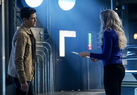 Grant Gustin, Danielle Panabaker - The Flash - Seeing Red - Photos