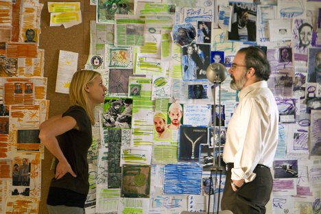 Claire Danes, Mandy Patinkin - Homeland - The Vest - Photos