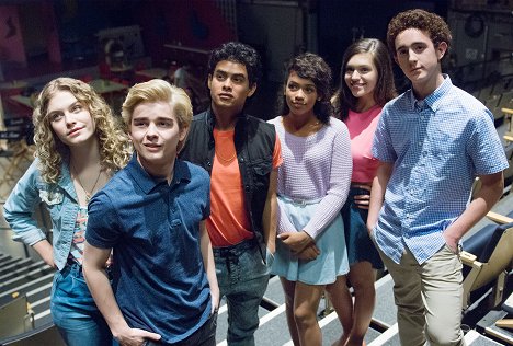 Tiera Skovbye, Dylan Everett, Julian Works, Taylor Russell, Alyssa Lynch, Sam Kindseth - The Unauthorized Saved by the Bell Story - Filmfotos