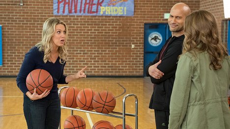 Jessica St. Clair, Keegan-Michael Key - Playing House - Gwen or Lose - Photos