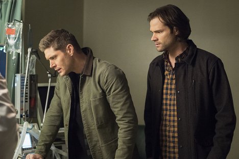 Jensen Ackles, Jared Padalecki - Supernatural - Prophet and Loss - Film