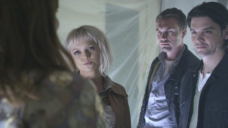 Hannah Spearritt, Ciarán McMenamin, Andrew Lee Potts - Primeval - Die Braut, die sich was traut - Kuvat elokuvasta