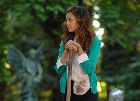 Rachel Boston - Witches of East End - Marilyn Fenwick, R.I.P. - Photos