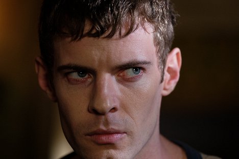 Harry Treadaway - Mr. Mercedes - Cloudy, with a Chance of Mayhem - Z filmu