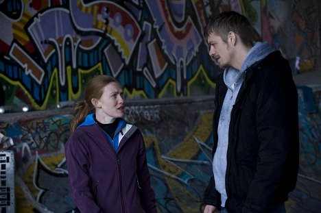 Mireille Enos, Joel Kinnaman - The Killing - Missing - De la película