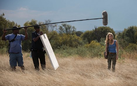 Daniah De Villiers - Mia et le lion blanc - Van de set