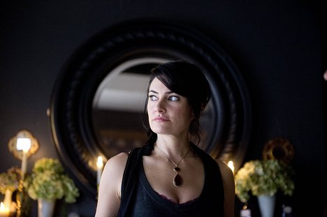 Mädchen Amick - Witches of East End - A Moveable Beast - Z filmu