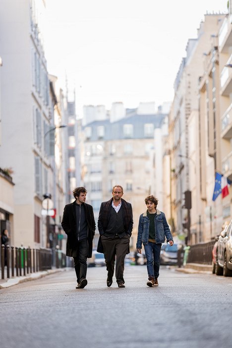 Vincent Lacoste, Benoît Poelvoorde, Mathieu Capella - Deux fils - Kuvat elokuvasta