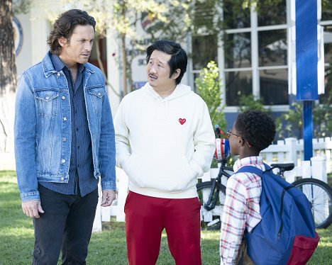 Oliver Hudson, Bobby Lee - Splitting Up Together - Baby's First Job Interview - Film