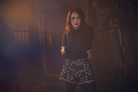 Janel Parrish - Pretty Little Liars: The Perfectionists - Werbefoto