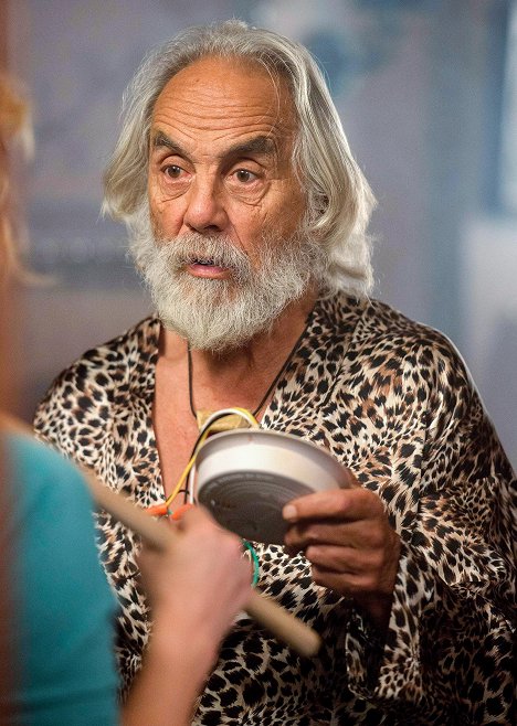 Tommy Chong - Raising Hope - The One Where They Get High - Photos