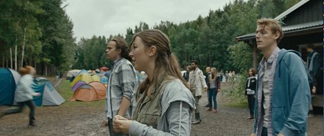 Aleksander Holmen, Andrea Berntzen, Brede Fristad - Utøya, 22. července - Z filmu