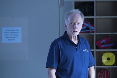 Tobin Bell - 12 Feet Deep - De la película