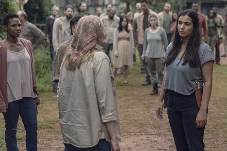 Alanna Masterson - The Walking Dead - Adaptation - Photos