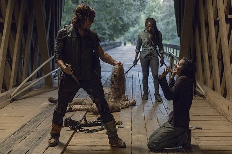 Norman Reedus, Danai Gurira, Cassady McClincy - Živí mrtví - Přizpůsobení - Z filmu