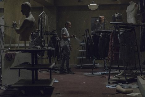 Jeffrey Dean Morgan - Živí mrtví - Přizpůsobení - Z filmu