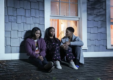 China Anne McClain, Nafessa Williams, Christine Adams - Black Lightning - The Book of Secrets: Chapter Two: Just and Unjust - Photos