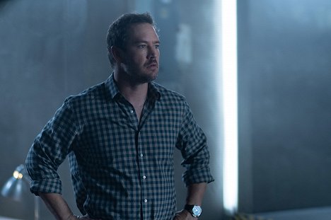 Mark-Paul Gosselaar - The Passage - How You Gonna Outrun the End of the World? - Photos