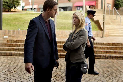 Damian Lewis, Claire Danes - Homeland - The Clearing - Photos
